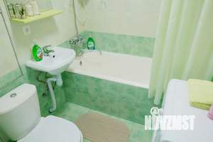 2-к квартира, посуточно, 47м2, 3/5 этаж