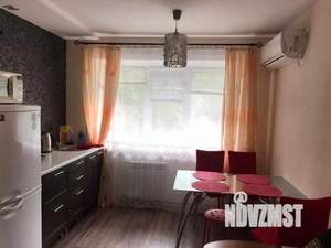 1-к квартира, посуточно, 41м2, 1/1 этаж