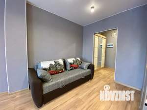 Студия квартира, посуточно, 40м2, 3/10 этаж