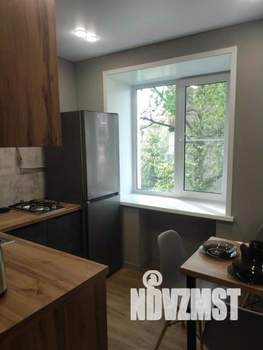 2-к квартира, посуточно, 40м2, 1/1 этаж