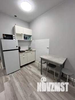 Студия квартира, посуточно, 22м2, 1/10 этаж