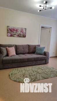 2-к квартира, посуточно, 42м2, 5/5 этаж