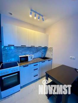 Студия квартира, посуточно, 28м2, 15/19 этаж