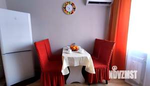 2-к квартира, посуточно, 64м2, 2/25 этаж