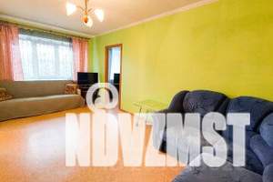 2-к квартира, посуточно, 40м2, 2/5 этаж