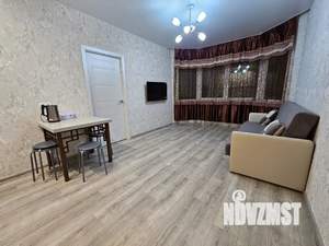 1-к квартира, посуточно, 43м2, 1/24 этаж