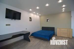 Студия квартира, посуточно, 43м2, 14/19 этаж