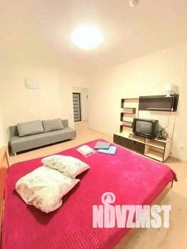 1-к квартира, посуточно, 38м2, 1/1 этаж