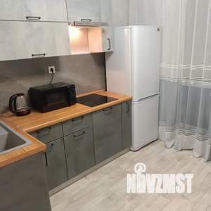 1-к квартира, посуточно, 35м2, 1/10 этаж