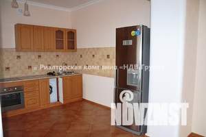 3-к квартира, на длительный срок, 130м2, 16/18 этаж