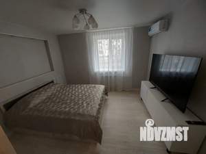 1-к квартира, посуточно, 35м2, 2/10 этаж