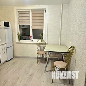 1-к квартира, посуточно, 33м2, 7/10 этаж