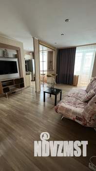 1-к квартира, посуточно, 36м2, 4/4 этаж