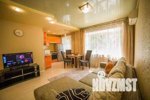 2-к квартира, посуточно, 50м2, 3/5 этаж