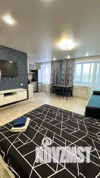 Студия квартира, посуточно, 40м2, 4/5 этаж