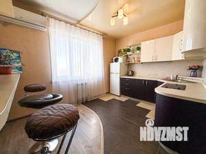 Студия квартира, посуточно, 40м2, 11/17 этаж