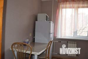 1-к квартира, посуточно, 35м2, 3/10 этаж