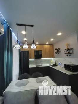 Студия квартира, посуточно, 32м2, 1/9 этаж