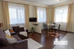2-к квартира, посуточно, 55м2, 1/1 этаж