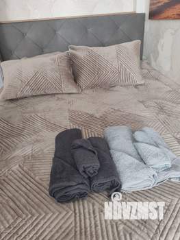 Студия квартира, посуточно, 38м2, 15/25 этаж