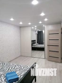 1-к квартира, посуточно, 35м2, 6/10 этаж