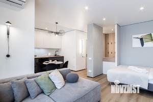 Студия квартира, посуточно, 34м2, 1/25 этаж