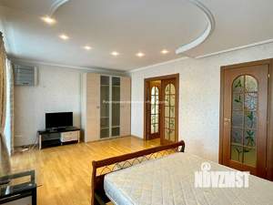 4-к квартира, на длительный срок, 243м2, 6/9 этаж