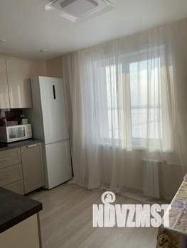 1-к квартира, посуточно, 40м2, 10/10 этаж