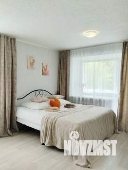 Студия квартира, посуточно, 32м2, 3/4 этаж