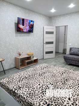 2-к квартира, посуточно, 45м2, 8/13 этаж