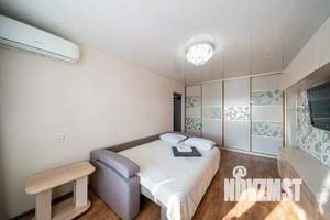 1-к квартира, посуточно, 54м2, 1/1 этаж