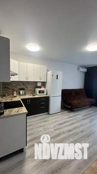 Студия квартира, посуточно, 30м2, 6/10 этаж