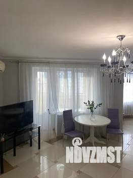 1-к квартира, посуточно, 41м2, 6/10 этаж