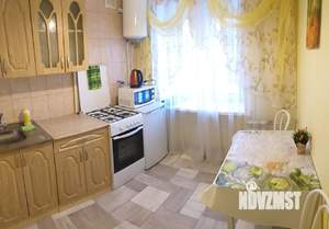 1-к квартира, посуточно, 32м2, 3/5 этаж