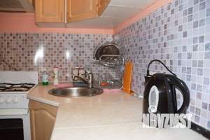 Студия квартира, посуточно, 35м2, 4/5 этаж