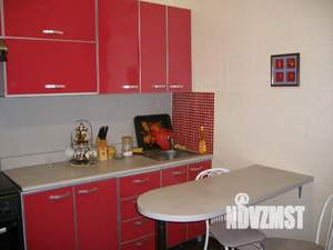 Студия квартира, посуточно, 35м2, 7/10 этаж