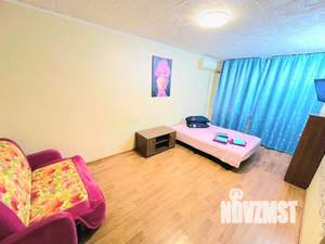 1-к квартира, посуточно, 33м2, 7/10 этаж