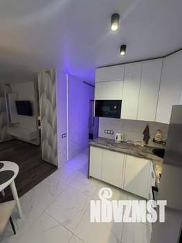 Студия квартира, посуточно, 32м2, 2/10 этаж