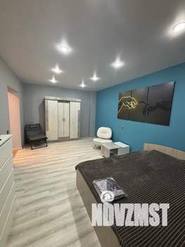 1-к квартира, посуточно, 40м2, 3/25 этаж