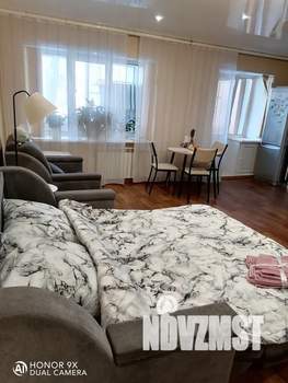 Студия квартира, посуточно, 30м2, 1/5 этаж