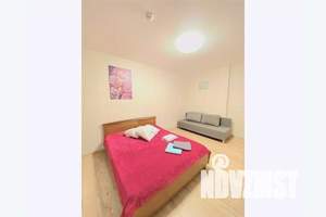 1-к квартира, посуточно, 38м2, 8/10 этаж