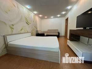 1-к квартира, посуточно, 43м2, 1/10 этаж