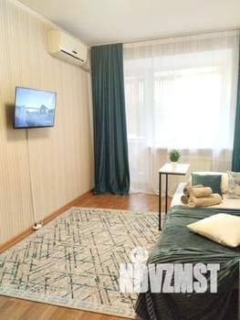 1-к квартира, посуточно, 32м2, 4/6 этаж