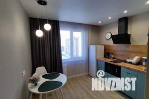 1-к квартира, посуточно, 35м2, 8/10 этаж