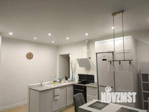 Студия квартира, посуточно, 35м2, 1/8 этаж