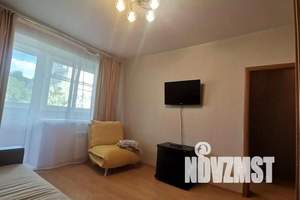 1-к квартира, посуточно, 35м2, 4/9 этаж