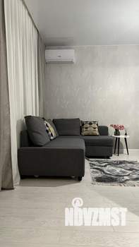 1-к квартира, посуточно, 42м2, 17/24 этаж