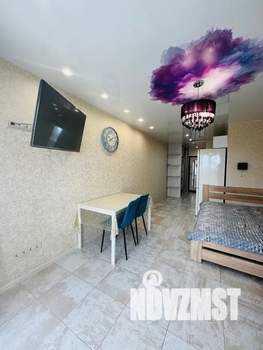 Студия квартира, посуточно, 30м2, 11/18 этаж