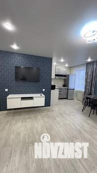 Студия квартира, посуточно, 40м2, 4/5 этаж