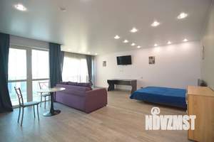 Студия квартира, посуточно, 43м2, 14/19 этаж